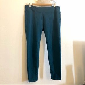 Fabletics Mid-Rise PowerHold Leggings XXL Short